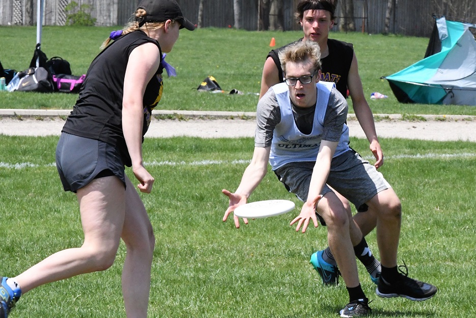 Beavers ultimate frisbee tournament